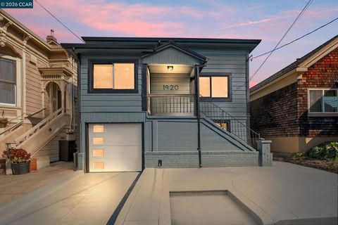 Photo of 1920 Linden St St, Oakland, CA 94607 (MLS # 41126894)