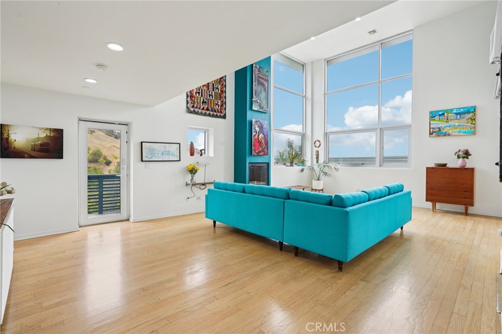 3640 Roseview Avenue