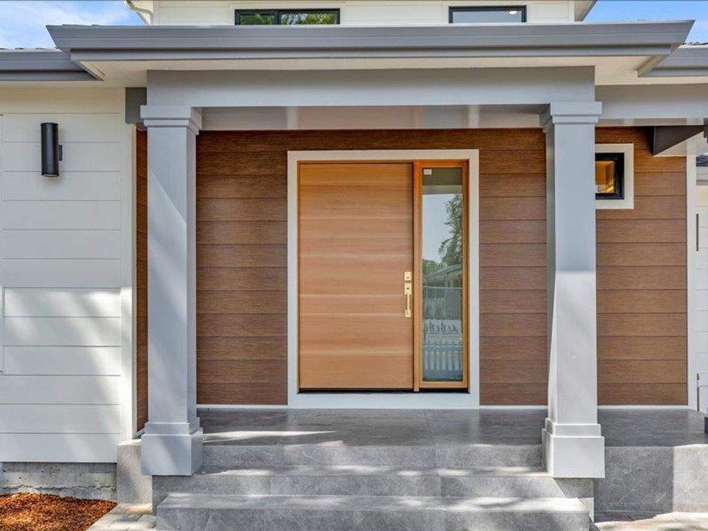 Photo of 883 Rorke Way, Palo Alto, CA 94303 (MLS # ML82023782)