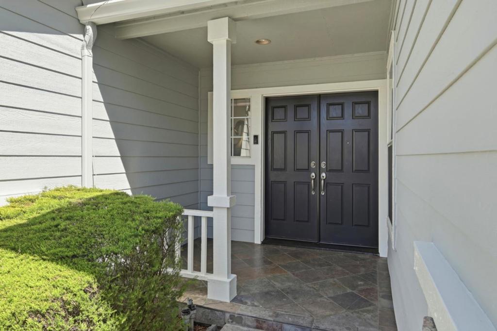 6277 Ginashell Circle