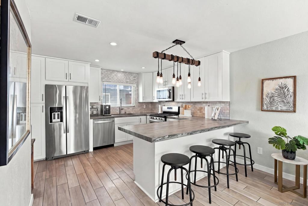 171 Palm Ave