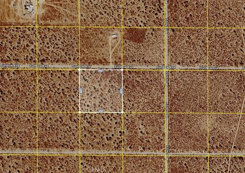 Photo of 5600 Sunbow Avenue, Rosamond, CA 93560 (MLS # SR26026460)