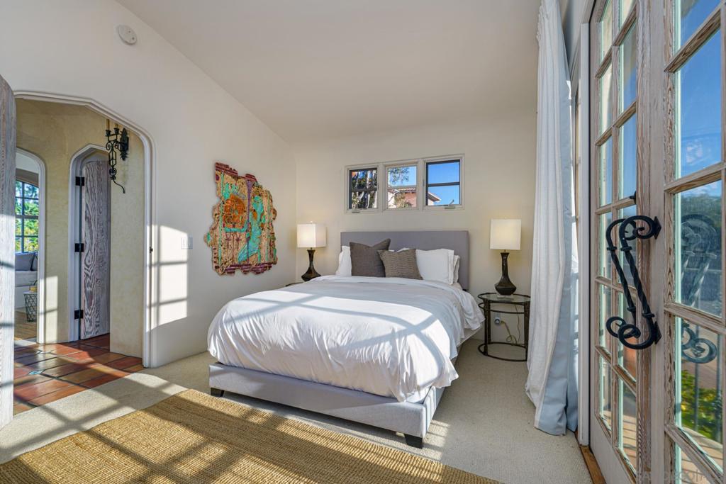 Rancho Santa Fe - Residential Lease