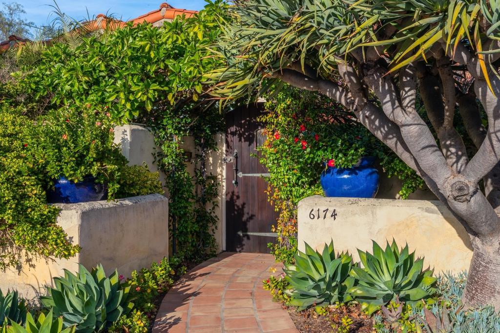 Rancho Santa Fe - Residential Lease