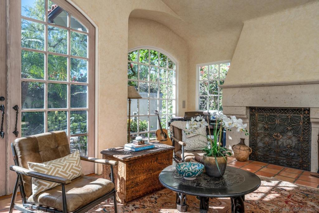 Rancho Santa Fe - Residential Lease