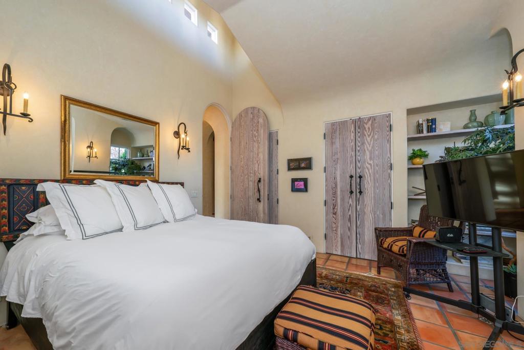 Rancho Santa Fe - Residential Lease