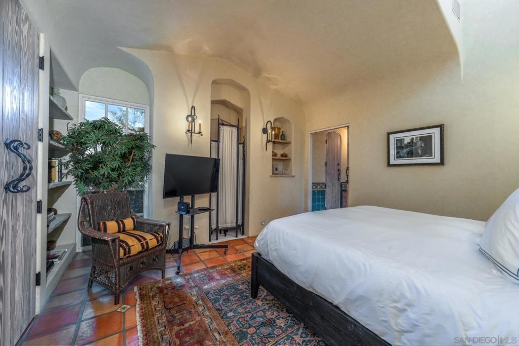 Rancho Santa Fe - Residential Lease