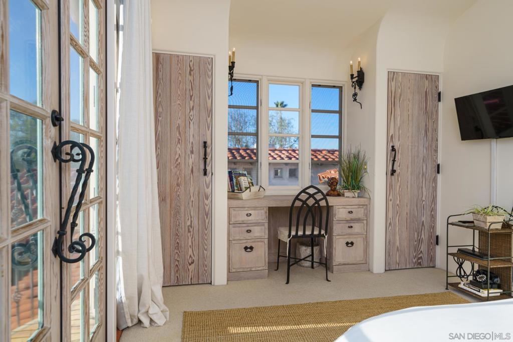 Rancho Santa Fe - Residential Lease