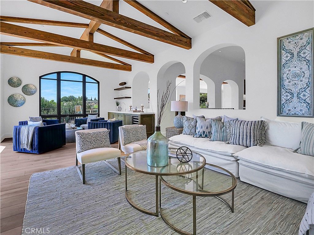 listing image 130721412819639848743
