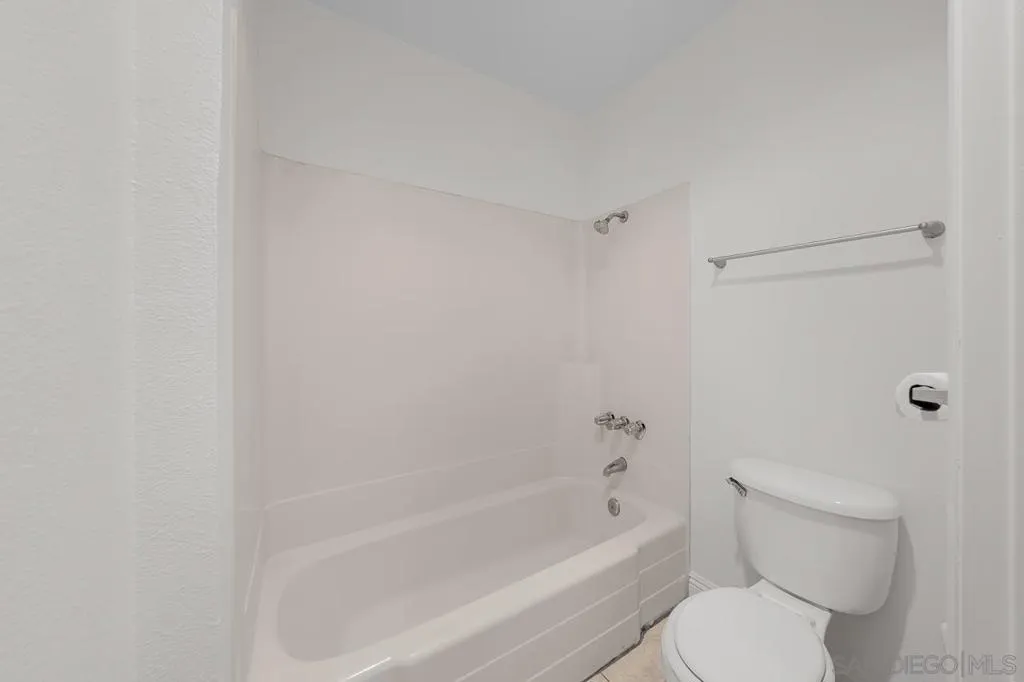 Spring Valley, California 91977, United States, 2 Bedrooms Bedrooms, ,2 BathroomsBathrooms,Residential,Active,159468