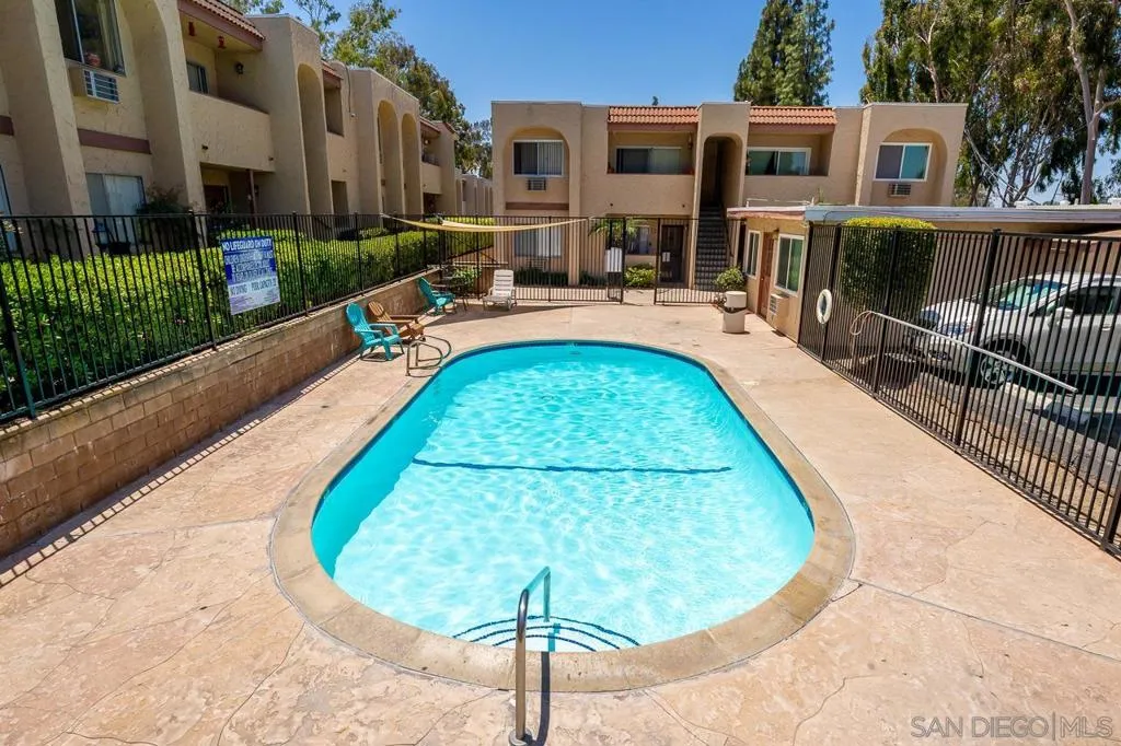 Spring Valley, California 91977, United States, 2 Bedrooms Bedrooms, ,2 BathroomsBathrooms,Residential,Active,159468