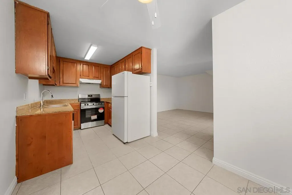 Spring Valley, California 91977, United States, 2 Bedrooms Bedrooms, ,2 BathroomsBathrooms,Residential,Active,159468