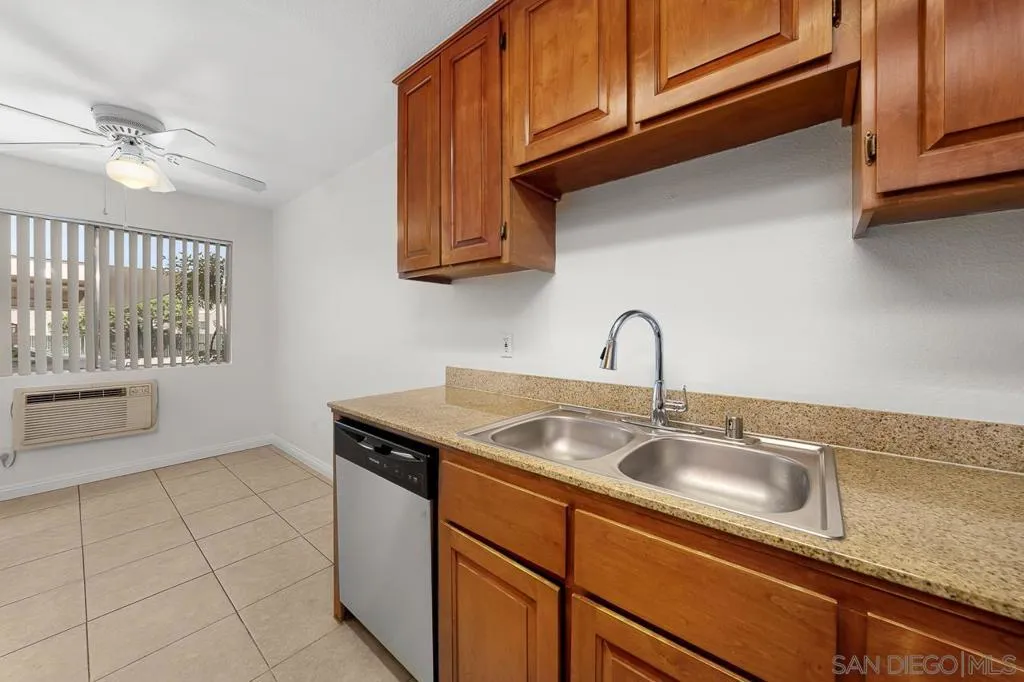 Spring Valley, California 91977, United States, 2 Bedrooms Bedrooms, ,2 BathroomsBathrooms,Residential,Active,159468