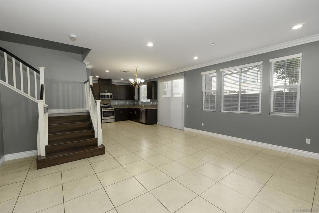 42921 Avenida Amistad