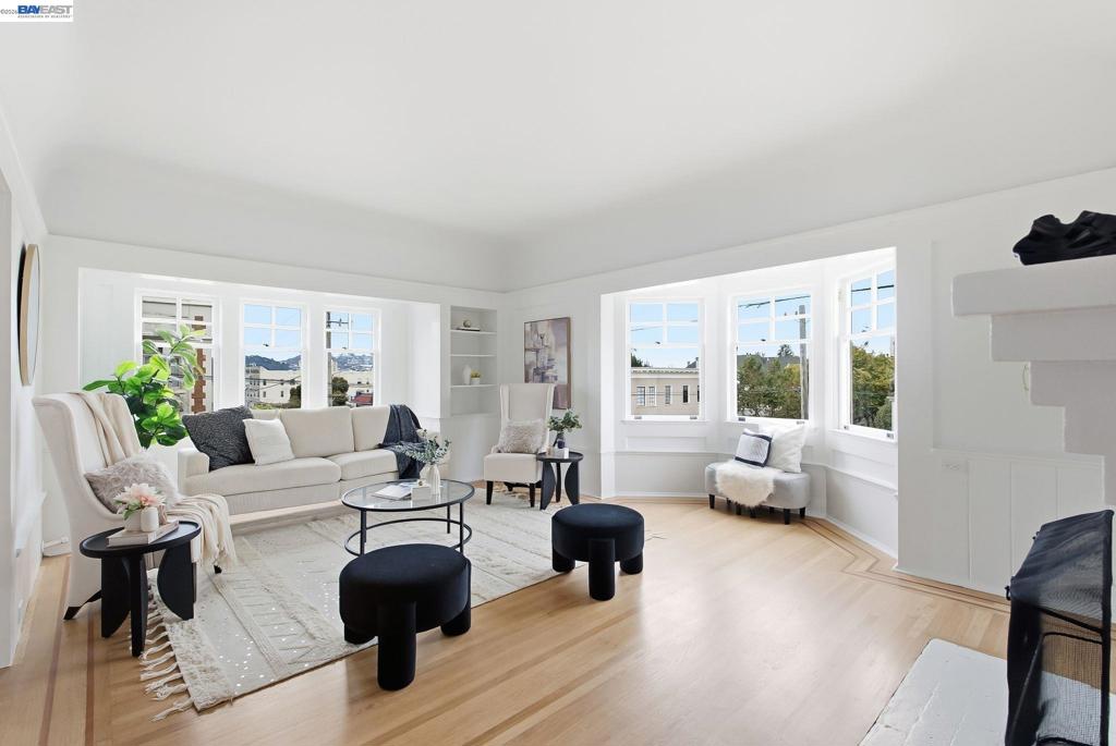 2404 Divisadero St
