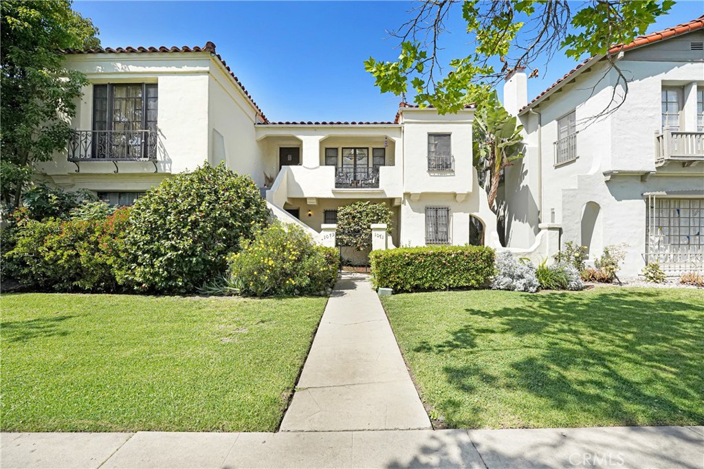 1071 S Crescent Heights Boulevard