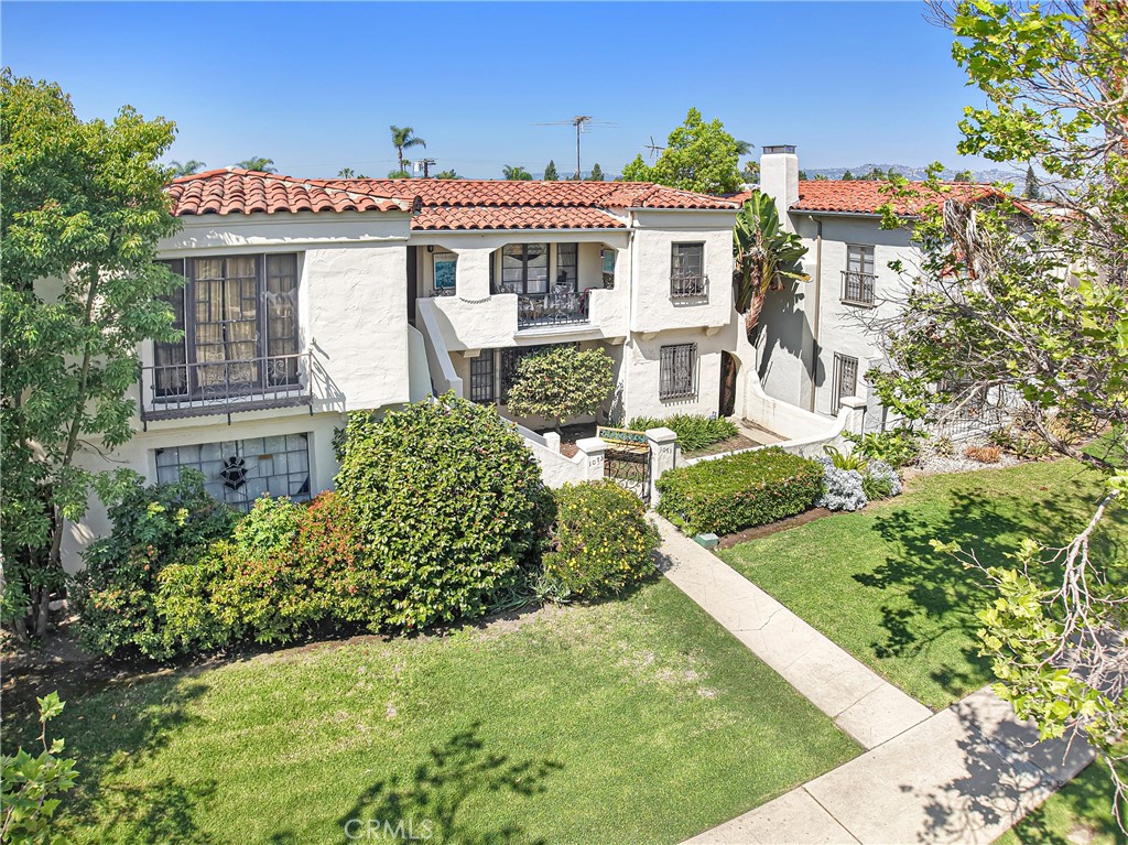 1071 S Crescent Heights Boulevard