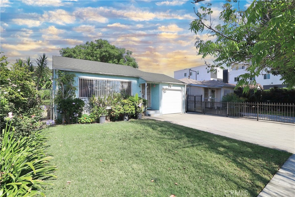 3424 Potomac Avenue