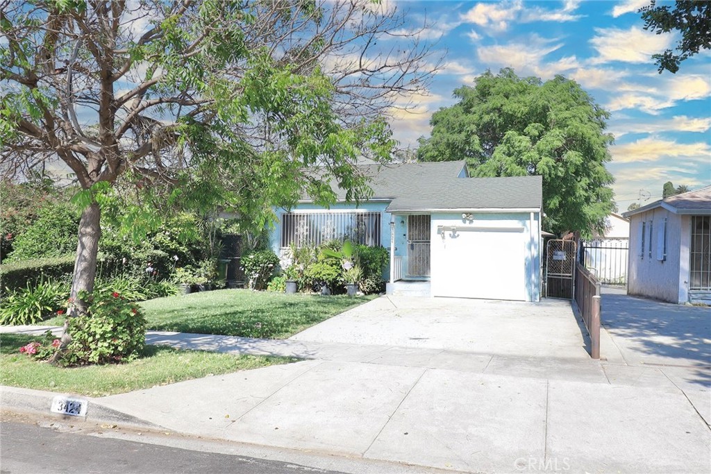 3424 Potomac Avenue