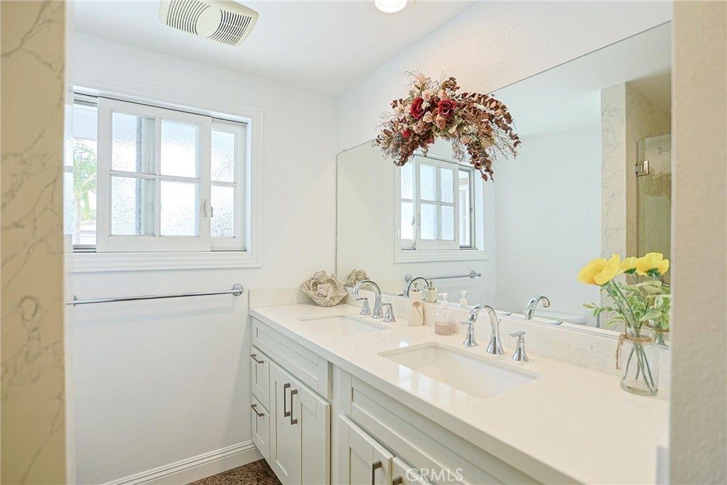 25532 Charlemagne, Laguna Hills CA 92653 - Photo 13