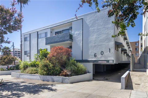 Photo of 601 E Angeleno AVE, Burbank, CA 91501 (MLS # GD26211929)