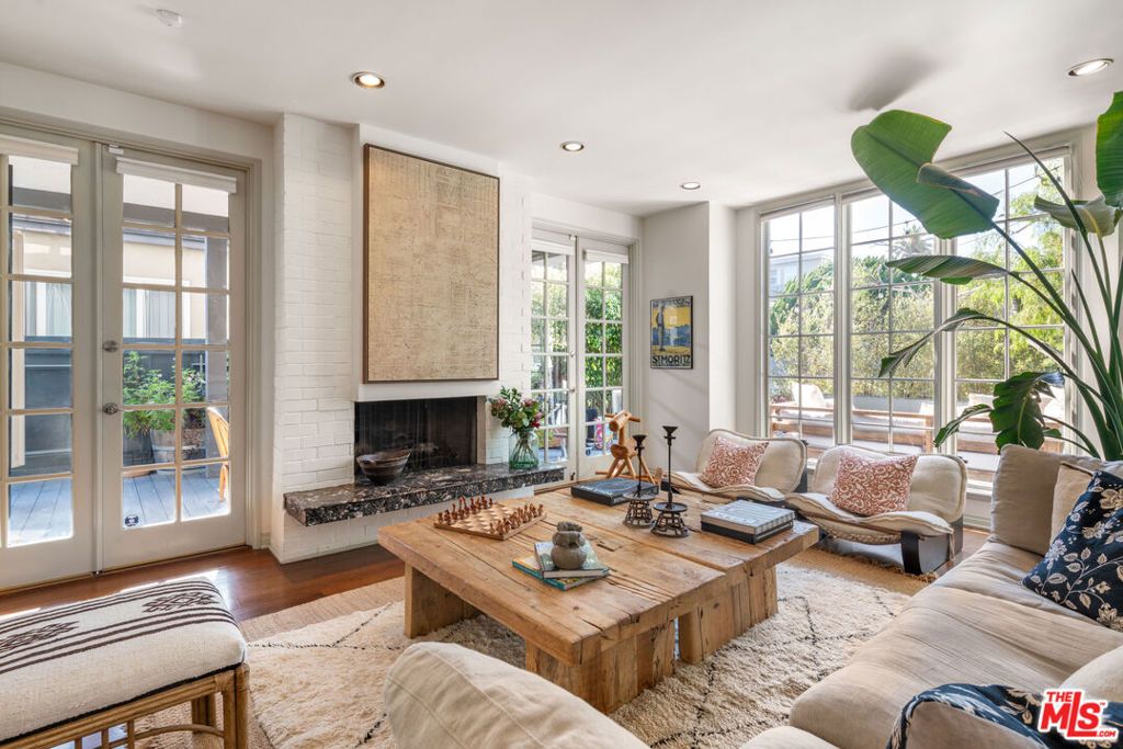 Photo of 432 Sherman Canal, Venice, CA 90291 (MLS # 26687027)