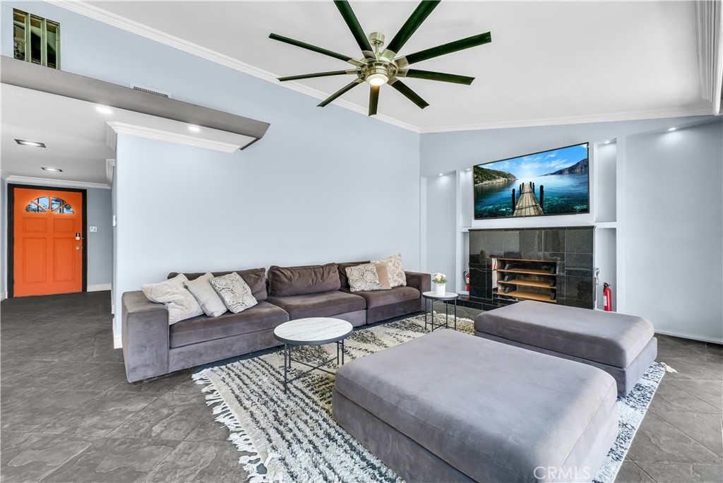 645 S Trident Street