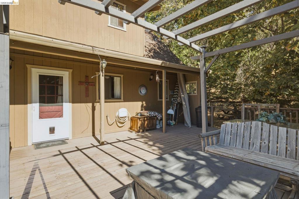 23593 Lakewood Dr