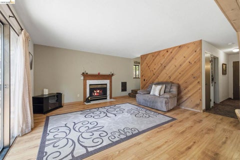 Tiny photo for 23593 Lakewood Dr DR, Twain Harte, CA 95383 (MLS # 41151585)