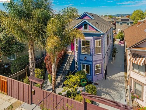 Photo of 848 33rd St St, Oakland, CA 94608 (MLS # 41130587)