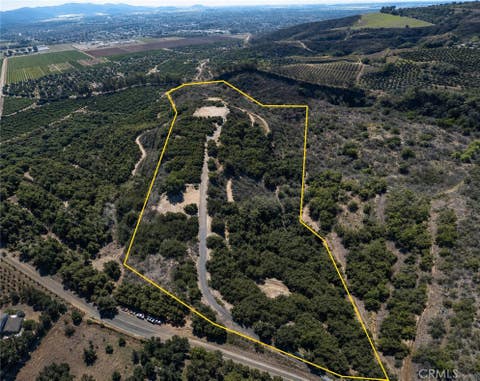 Photo of 4305 Groves Place, Somis, CA 93066 (MLS # SR26141046)