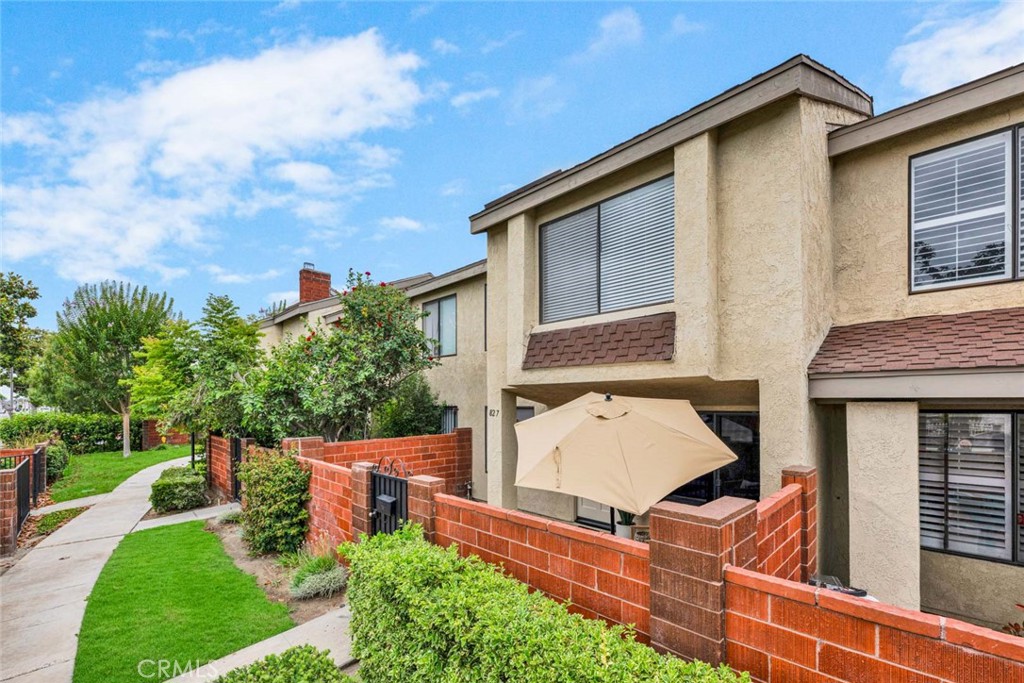 Completely Remodeled 3-Bedroom Townhome in Sherwood Village!
Beautifully updated 3-bedroom, 1.25-bath townhome located in the desirable Sherwood Village community, just minutes from Disneyland and the Anaheim GardenWalk, which offers a variety of restaurants, shopping, and entertainment. This turnkey home features new luxury vinyl plank flooring, fresh interior paint, updated 4-inch baseboards, and new window coverings throughout. The remodeled kitchen includes shaker-style soft-close cabinets, quartz countertops, stainless steel appliances, new garbage disposal, recessed lighting, and matte black hardware and fixtures. Both bathrooms have been completely remodeled with new vanities, quartz countertops, matte black fixtures, and stylish finishes. The upstairs bath features a new tub/shower combo, while the downstairs powder room offers a modern vanity and upgraded recessed lighting. Additional highlights include new carpet on the stairs and in bedrooms, an updated black stair railing, a spacious gated front patio ideal for entertaining, and a 2-car attached garage with direct access and laundry area. Sherwood Village offers resort-style amenities including a beautiful pool and spa, as well as a gorgeous clubhouse. Convenient access to major freeways makes this a prime location in the heart of Anaheim.