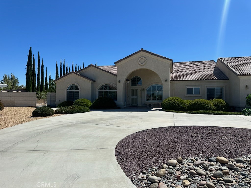 Stunning 4-Bedroom Estate with Pool, Pool House, Bonus Room, RV Garage, and City Light Views
This beautiful 4-bedroom, 3-bathroom home offers luxurious indoor and outdoor living with a thoughtfully designed floorplan. The perfect blend of comfort, style, and function. Inside, you’ll enjoy multiple living spaces including a cozy entertaining room with a fireplace and a spacious living room perfect for entertaining, a versatile bonus room—ideal for a home office, gym, or playroom.
The luxurious main bedroom suite is a true retreat, featuring a garden tub, separate shower, double sinks, a private toilet area, and a large walk-in closet.
Step outside to your private resort-style backyard with a sparkling pool, an outdoor half bath, outdoor shower, and a charming pool house—perfect for relaxing or entertaining guests.
Additional highlights include:
Attached 4-car garage with a workshop
Detached RV garage
Fully paid solar systems for both the home and pool
Block wall fencing for added privacy
Gorgeous views of the city lights
This home has everything you’ve been looking for—indoors and out!
