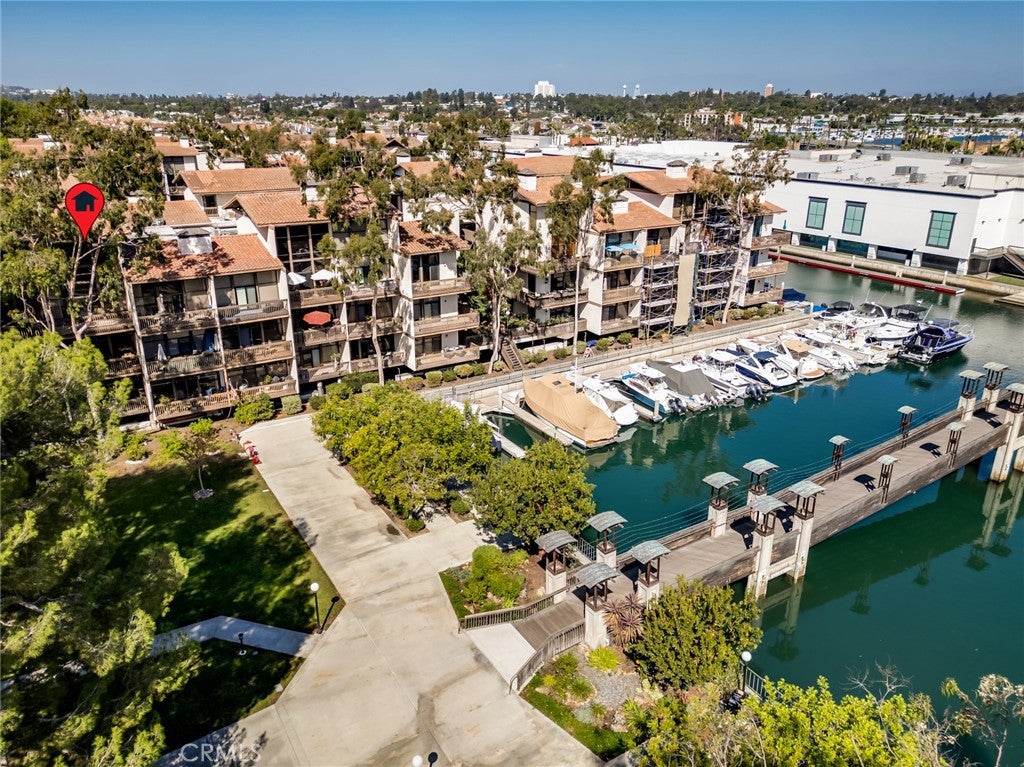 7316 N Marina Pacifica N