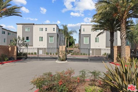 Photo of 14047 Pearl Lane #2, Gardena, CA 90247 (MLS # 26645343)