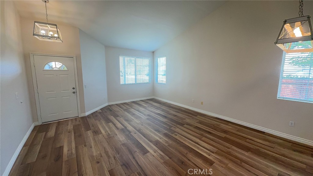 41146 Lorient Court