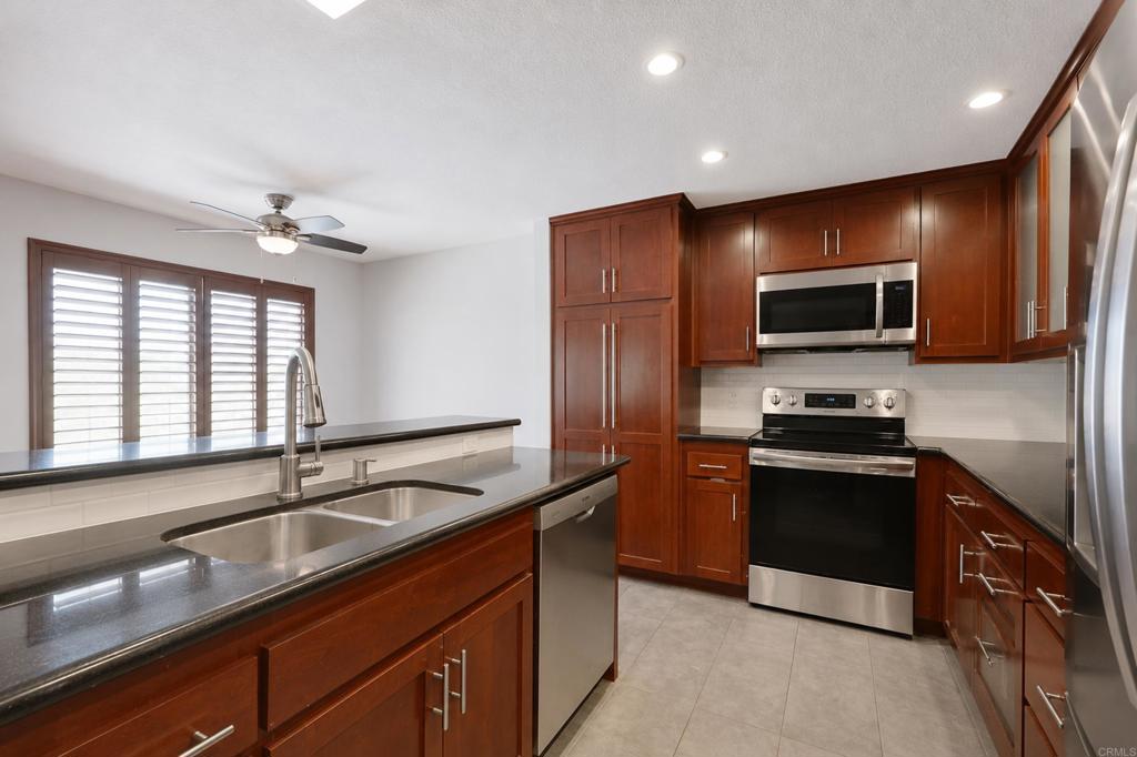 7780 Parkway 1603