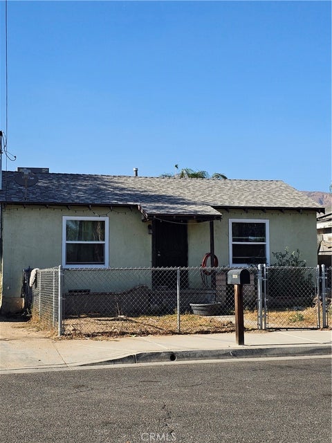 Photo of 26726 Bruce ST, Highland, CA 92346 (MLS # IG26228747)