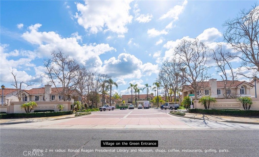 Photo of 620 Ivywood Ln #F, Simi Valley, CA 93065 (MLS # SR26000160)