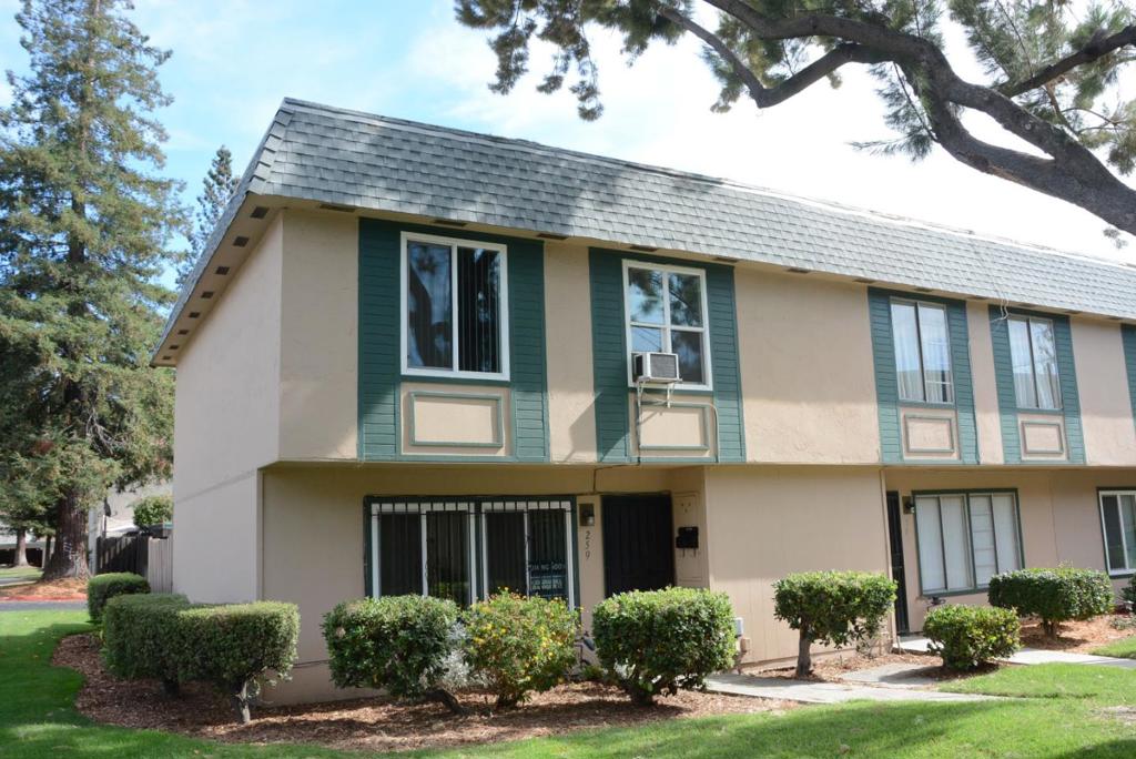 Wonderful end unit in Rancho Verde. Well maintained and expertly updated with laminate floors, dual pane windows, new kitchen appliances, granite counters, beautiful cabinets, remodeled baths, and much more! This unit is fully remodeled and ready for you to move right in! Two spaces in the carport provide inside access through the rear yard patio. Don't miss your opportunity to own this exceptional property!