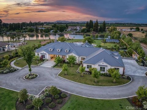 11996 E Santa Ana Avenue Clovis CA 93619