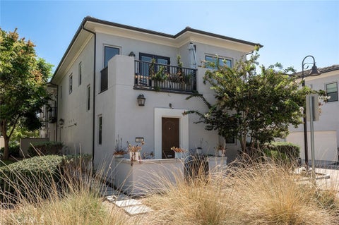 Photo of 180 Follyhatch, Irvine, CA 92618 (MLS # TR26212378)