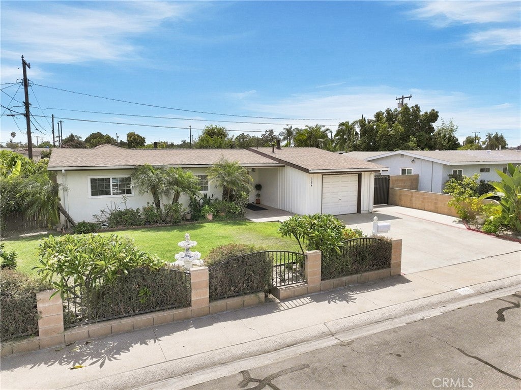 1284 E Florida