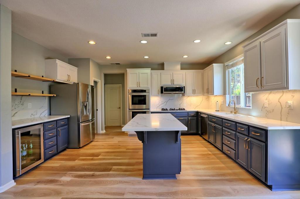 1250 Sunrise Drive
