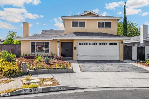 Photo of 12106 Art Street, Sun Valley, CA 91352 (MLS # P1-23148) Photo of 12106 Art Street, Sun Valley, CA 91352 (MLS # P1-23148)