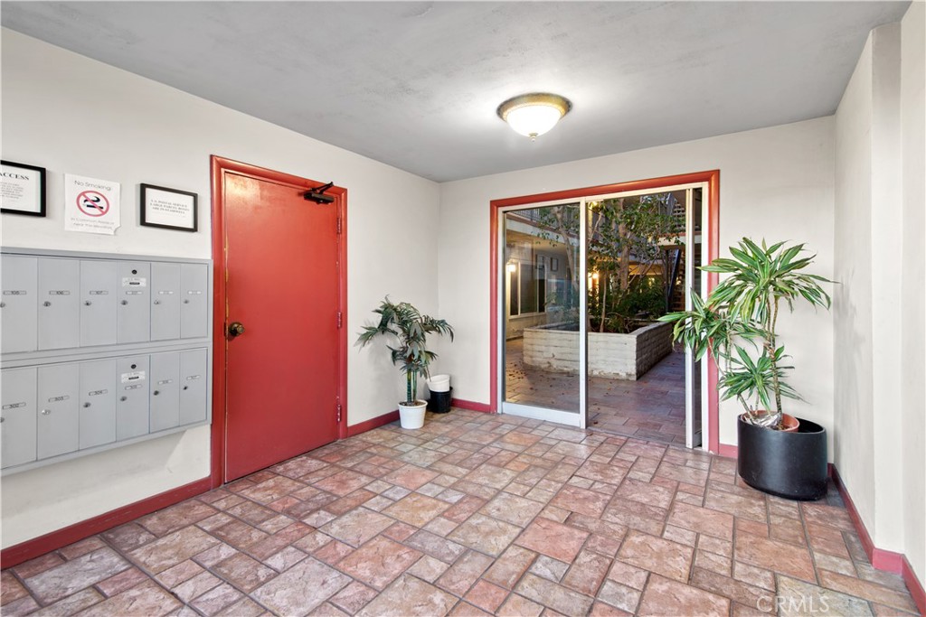 444 Obispo Avenue 3