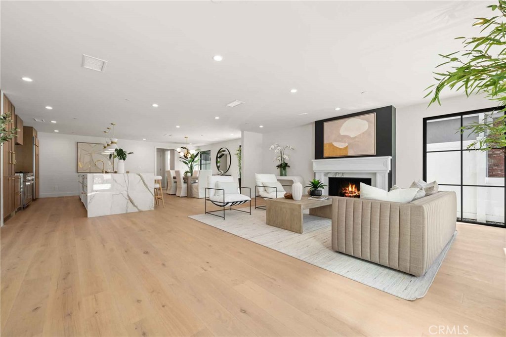 214 Abalone Avenue
