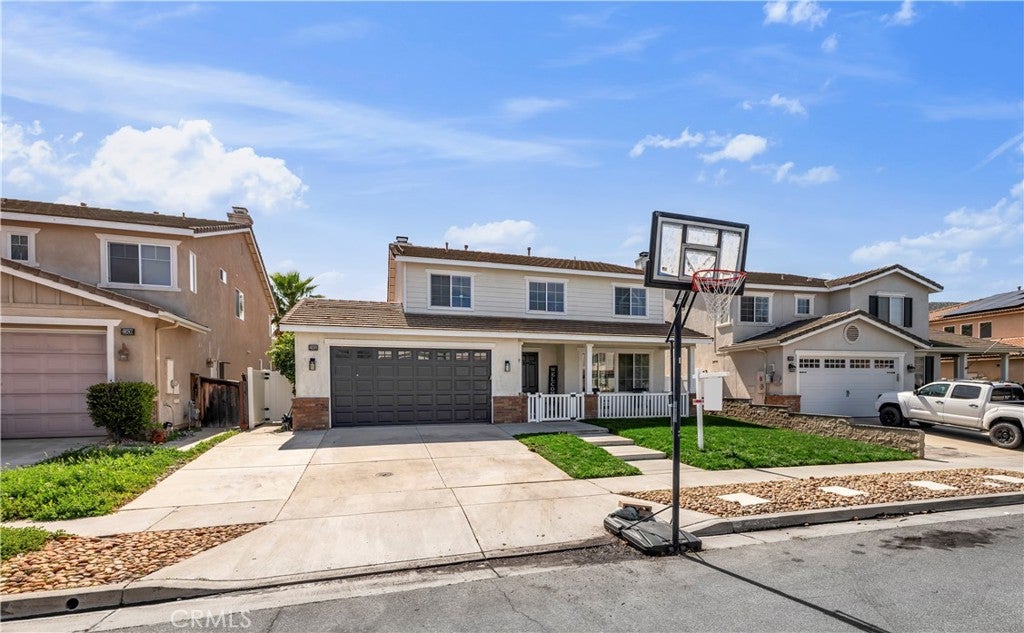 23831 Cloverleaf