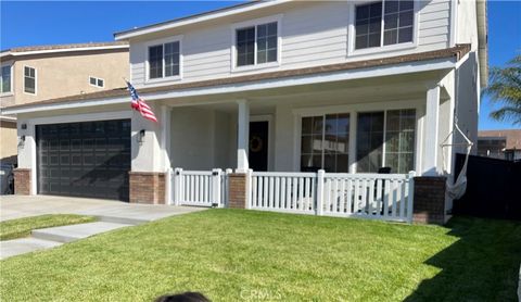 Photo of 23831 Cloverleaf Way, Murrieta, CA 92562 (MLS # SW26051148)