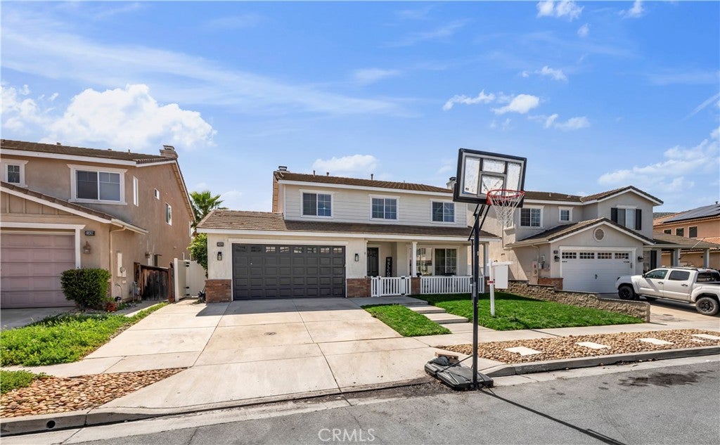 23831 Cloverleaf